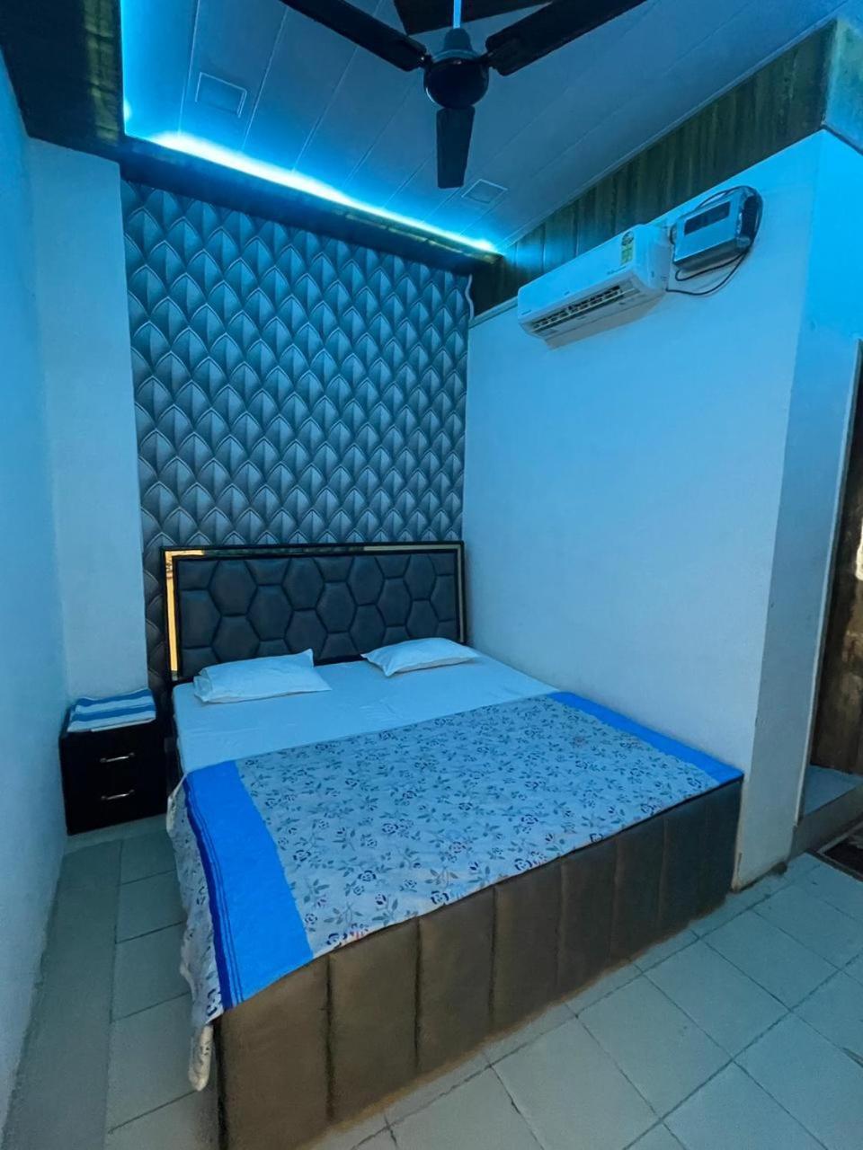 Hari Krishnam Residency Hotell Mathura Eksteriør bilde