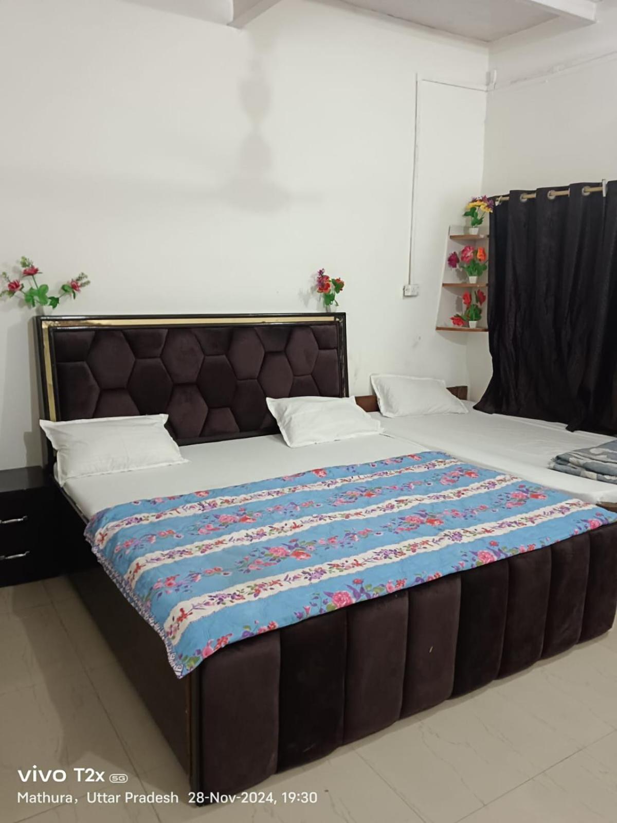 Hari Krishnam Residency Hotell Mathura Eksteriør bilde